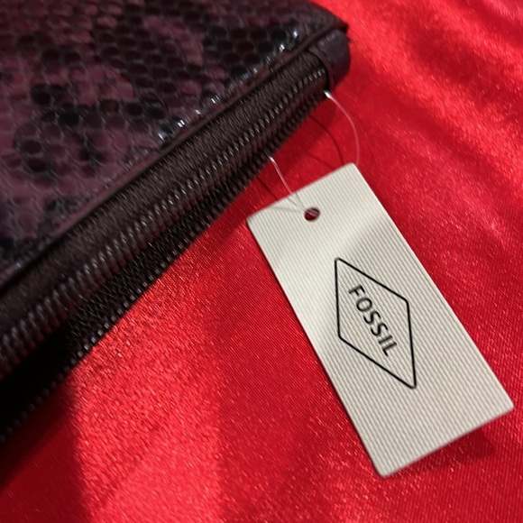 NWT Woman’s Python Snake style Pouch - Picture 5 of 7